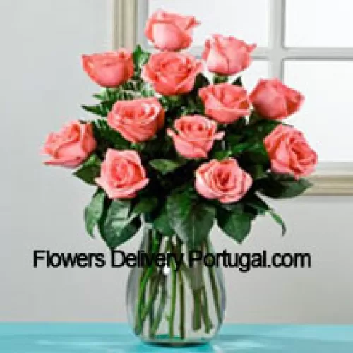 11 Roses roses roses dans un vase
